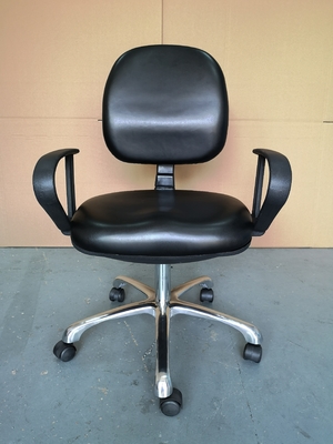Krzesła ESD o wysokiej wytrzymałości z podłokietnikiem Wielofunkcyjny fotel o rozmiarze 420 * 400 mm
