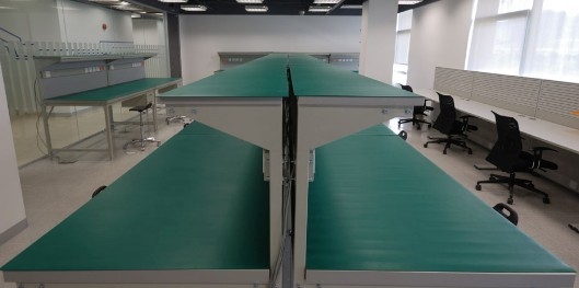 Elektroniczne laboratorium 1000kg Antystatyczne stoły robocze ESD