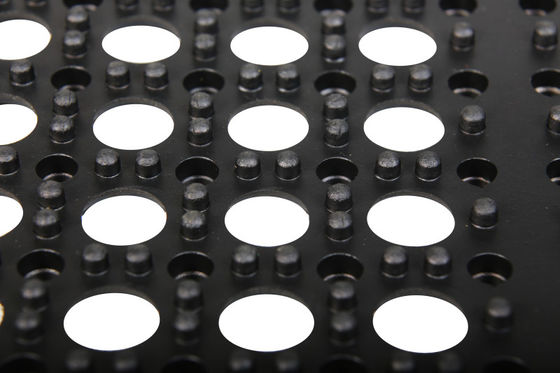 Wzajemnie połączone matki przeciwzmęczenia z otworami Matka przeciwzmęczenia