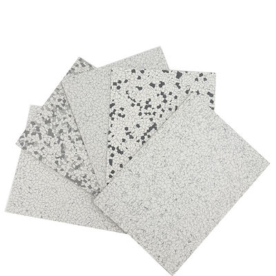 Mata gumowa antystatyczna ESD zapewniająca kontrolę wyładowań elektrostatycznych i wygodne rozwiązanie podłogowe dla stanowisk pracy