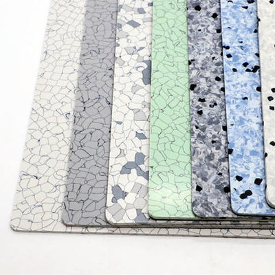 Mata gumowa antystatyczna ESD zapewniająca kontrolę wyładowań elektrostatycznych i wygodne rozwiązanie podłogowe dla stanowisk pracy